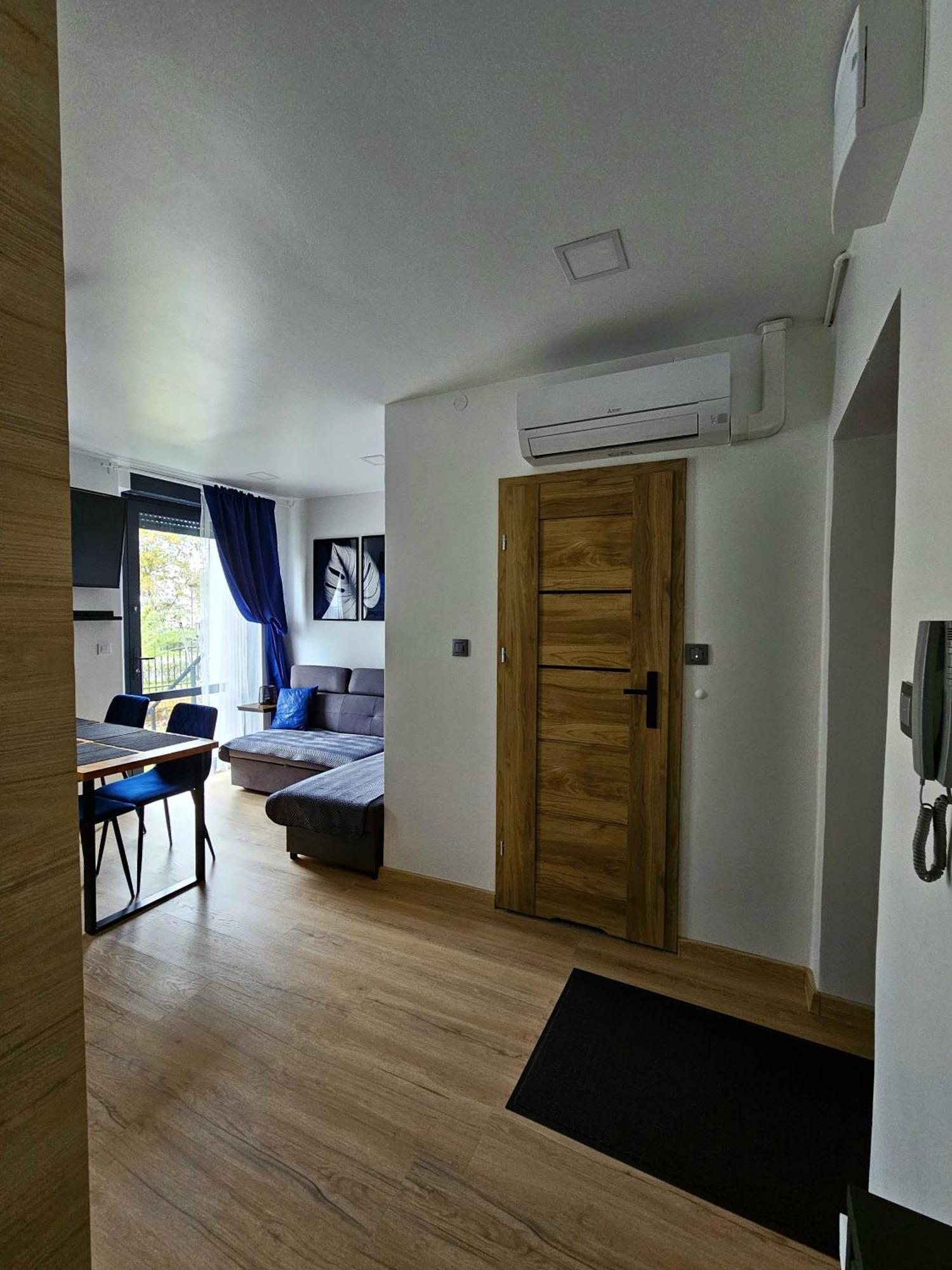 Apartament Radiostacja III Z Ogrodkiem, Parking Free Gliwice Kültér fotó